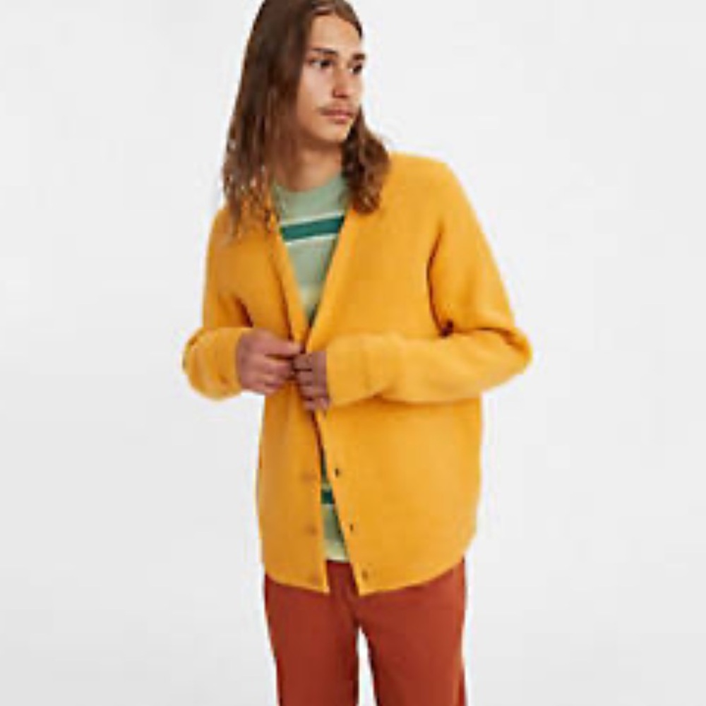 Levi’s Coit Boxy Cardigan, v-neck, vintage style, yellow